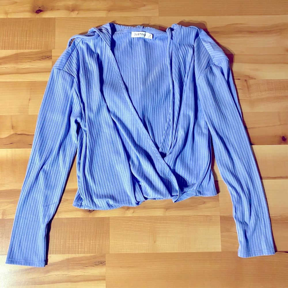 JustFab twist front crop